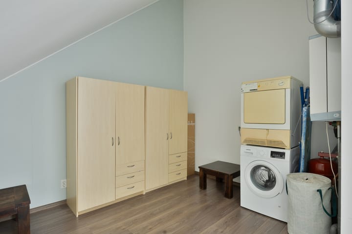 Photo 32 of Veersemeerstraat 21