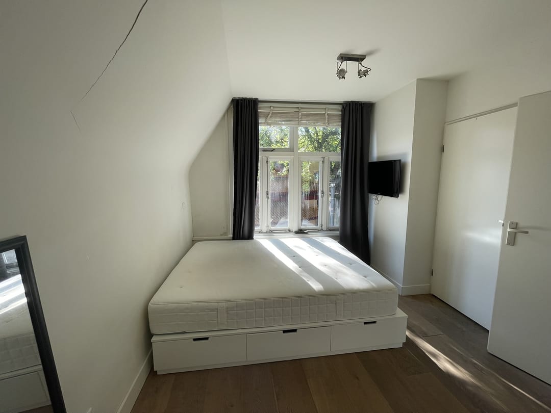 Foto 7 van Oudezijds Achterburgwal 35-C