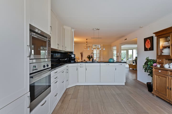 Foto 16 van Johan Huizingastraat 84