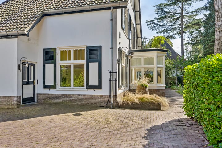 Foto 69 van Genistalaan 4