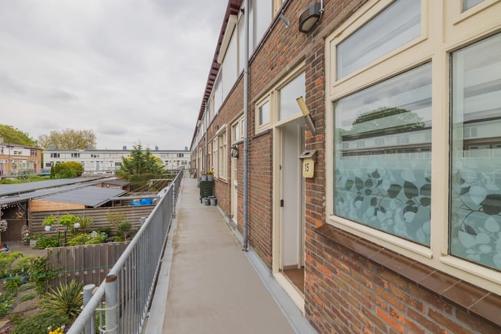 Foto 22 van Frederik Hendriklaan 15