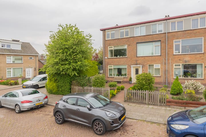 Foto 24 van Frederik Hendriklaan 15