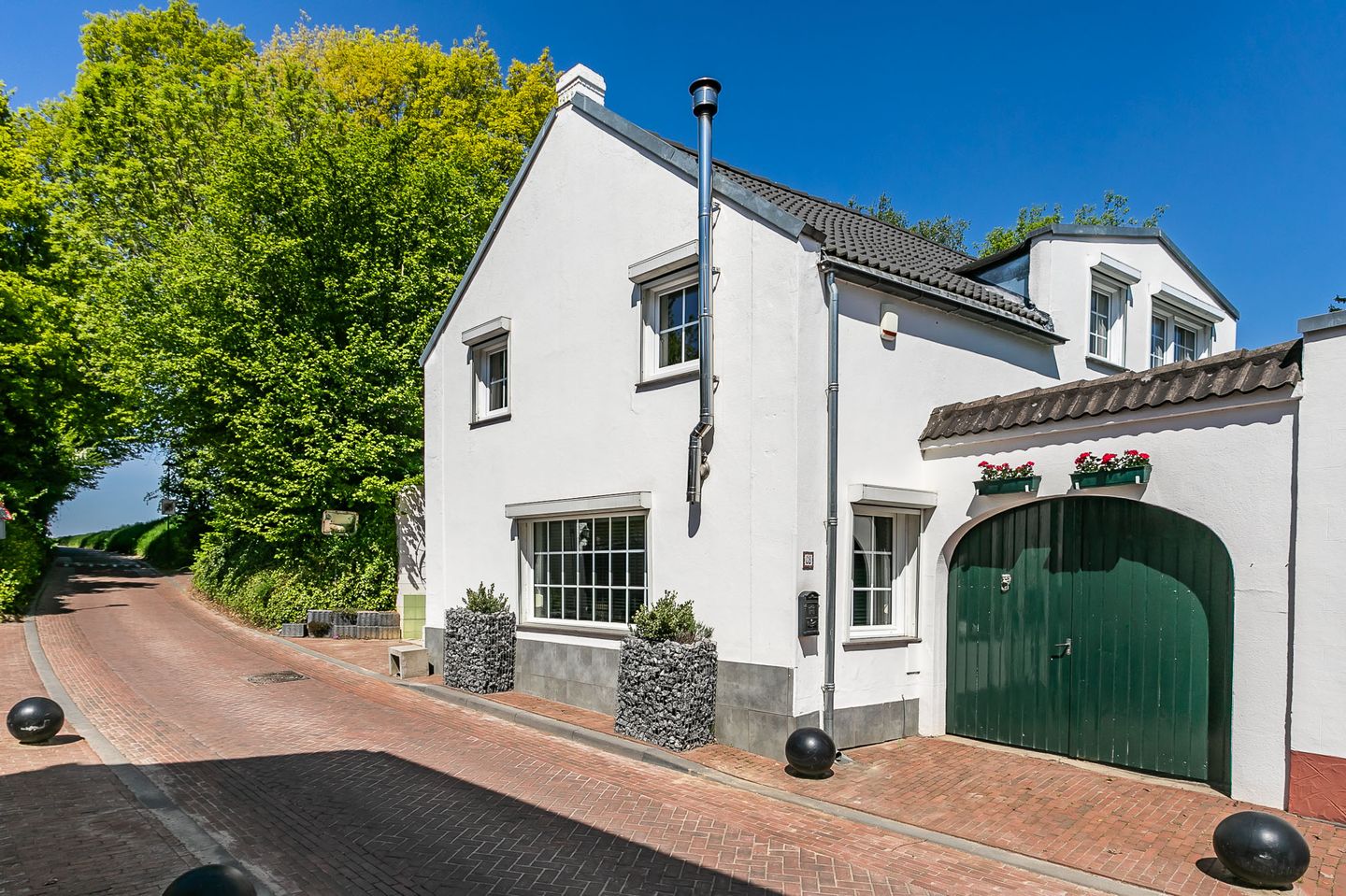 Foto 1 van Kloosterstraat 8