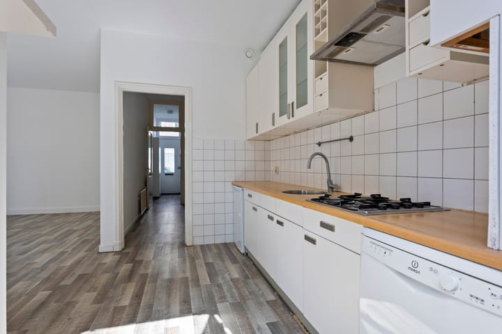 Foto 15 van Linschotenstraat 68-ZW