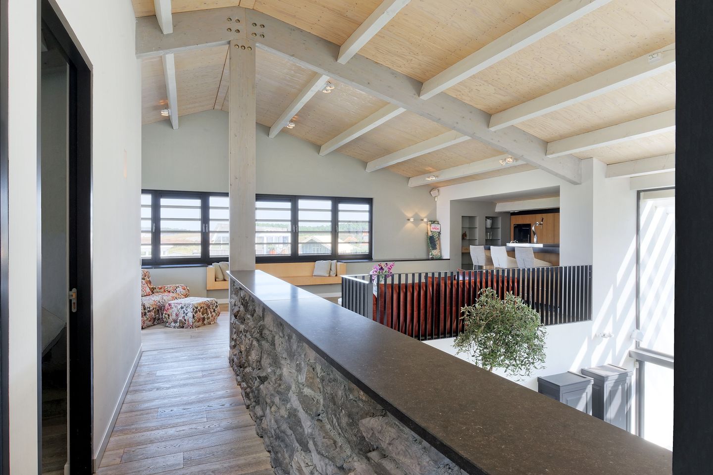 Foto 14 van C.F. Zeiler Boulevard 30