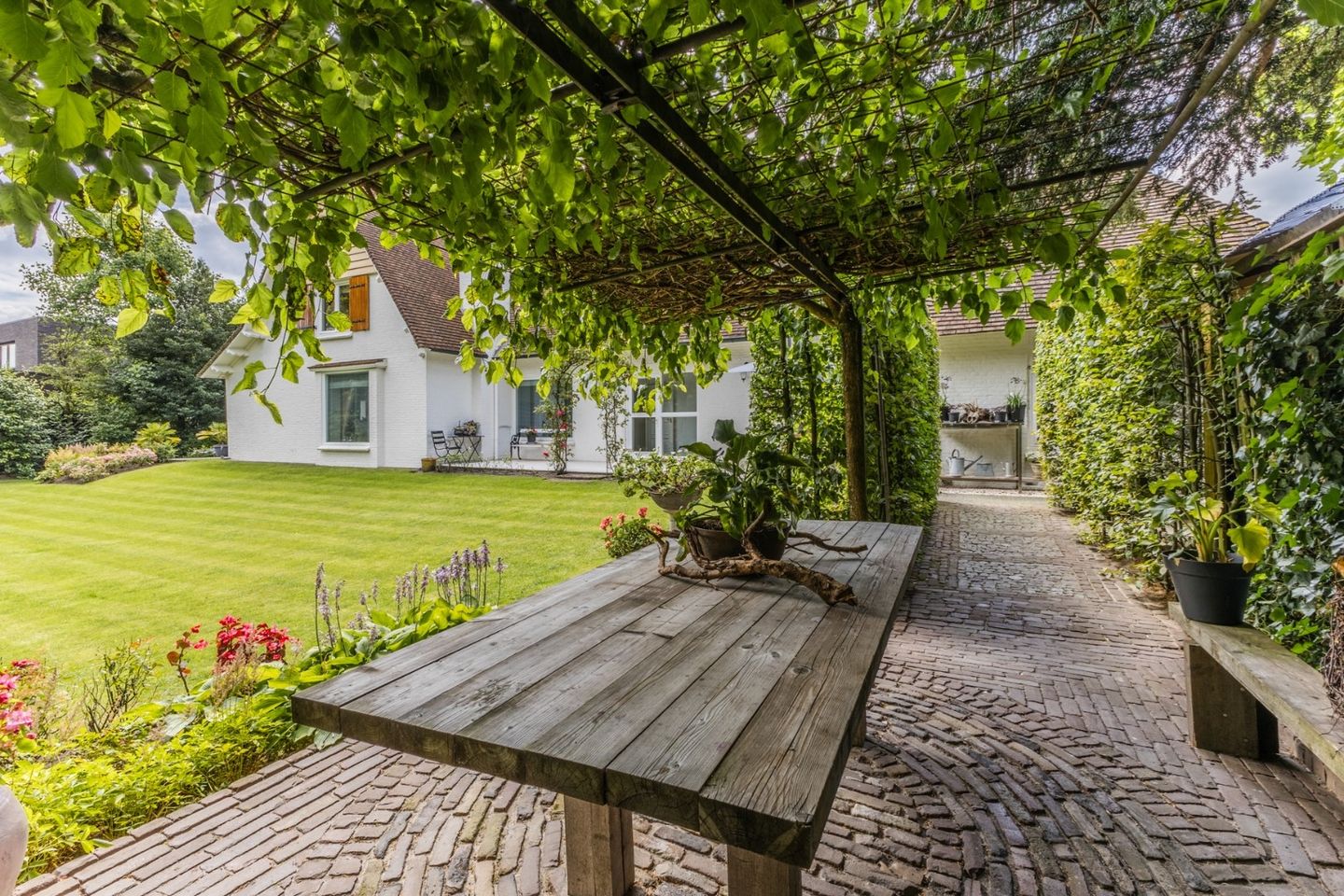 Foto 44 van Oranje Nassaulaan 8