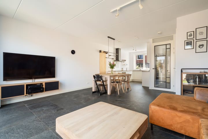 Foto 3 van Smaragd 2