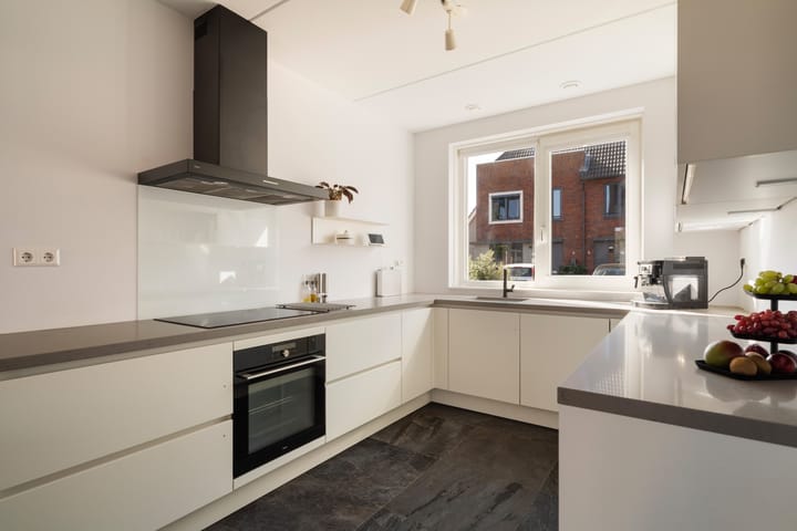 Foto 7 van Smaragd 2