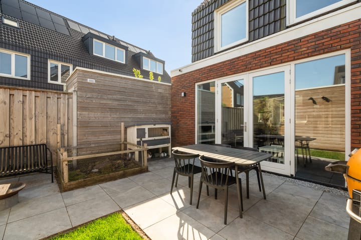 Foto 12 van Smaragd 2