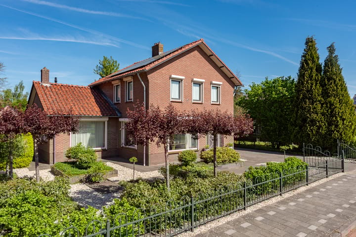 Foto 2 van Oranjeboomlaan 17