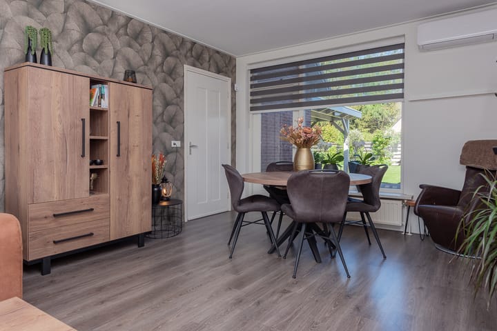 Foto 10 van Oranjeboomlaan 17