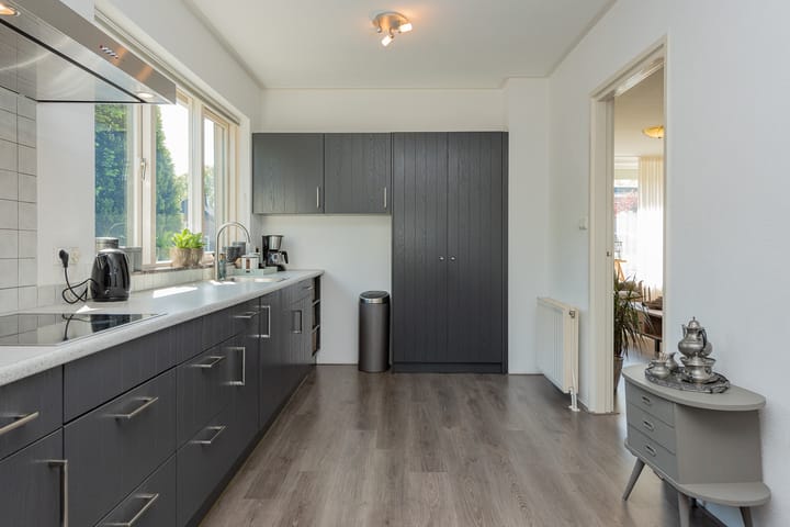 Foto 15 van Oranjeboomlaan 17