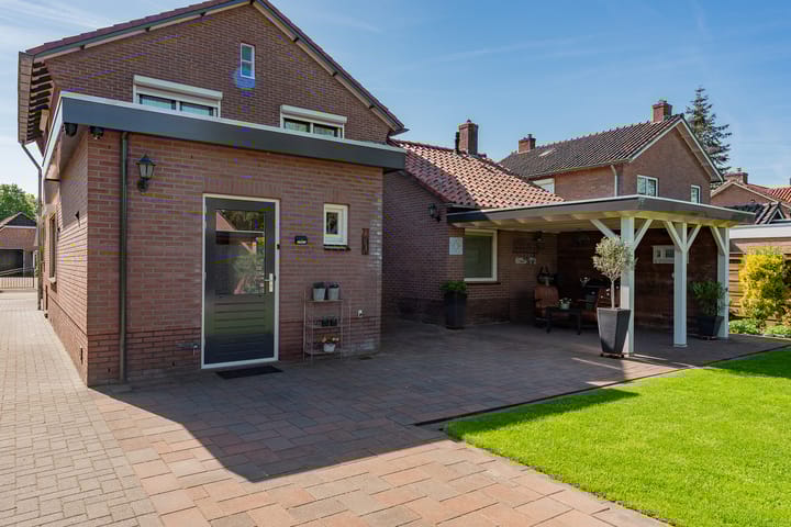 Foto 48 van Oranjeboomlaan 17