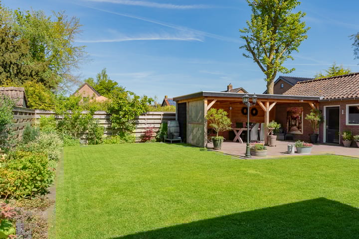 Foto 51 van Oranjeboomlaan 17