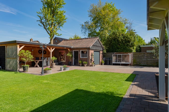 Foto 52 van Oranjeboomlaan 17