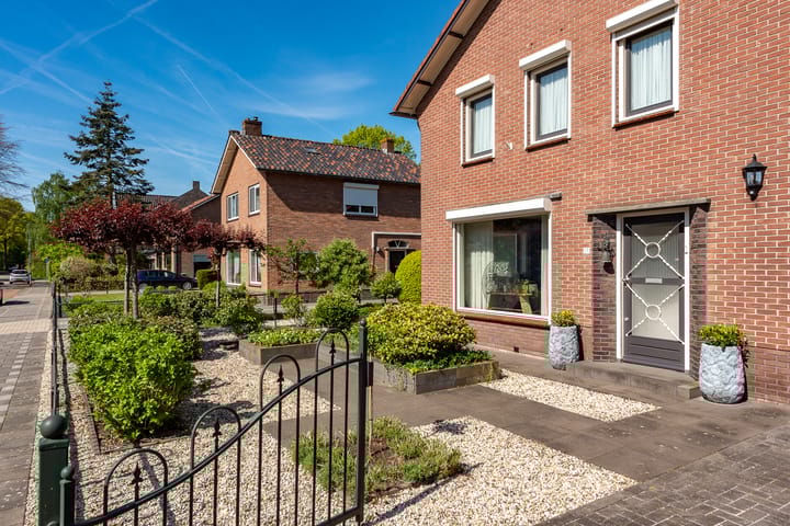 Foto 53 van Oranjeboomlaan 17