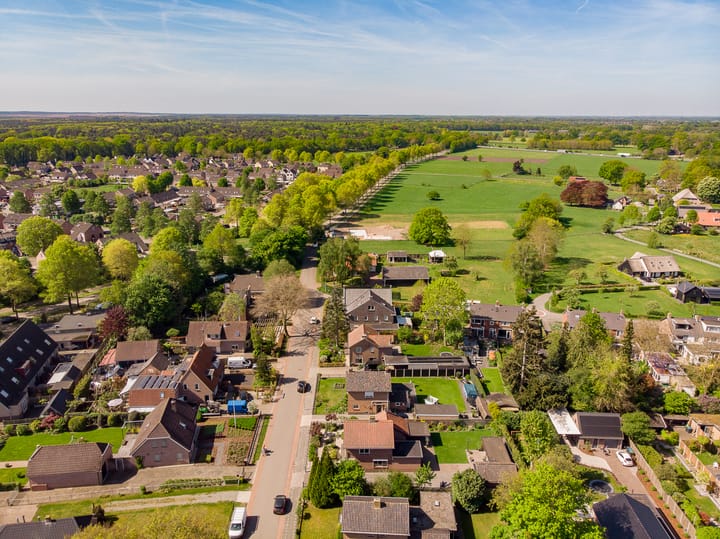 Foto 61 van Oranjeboomlaan 17