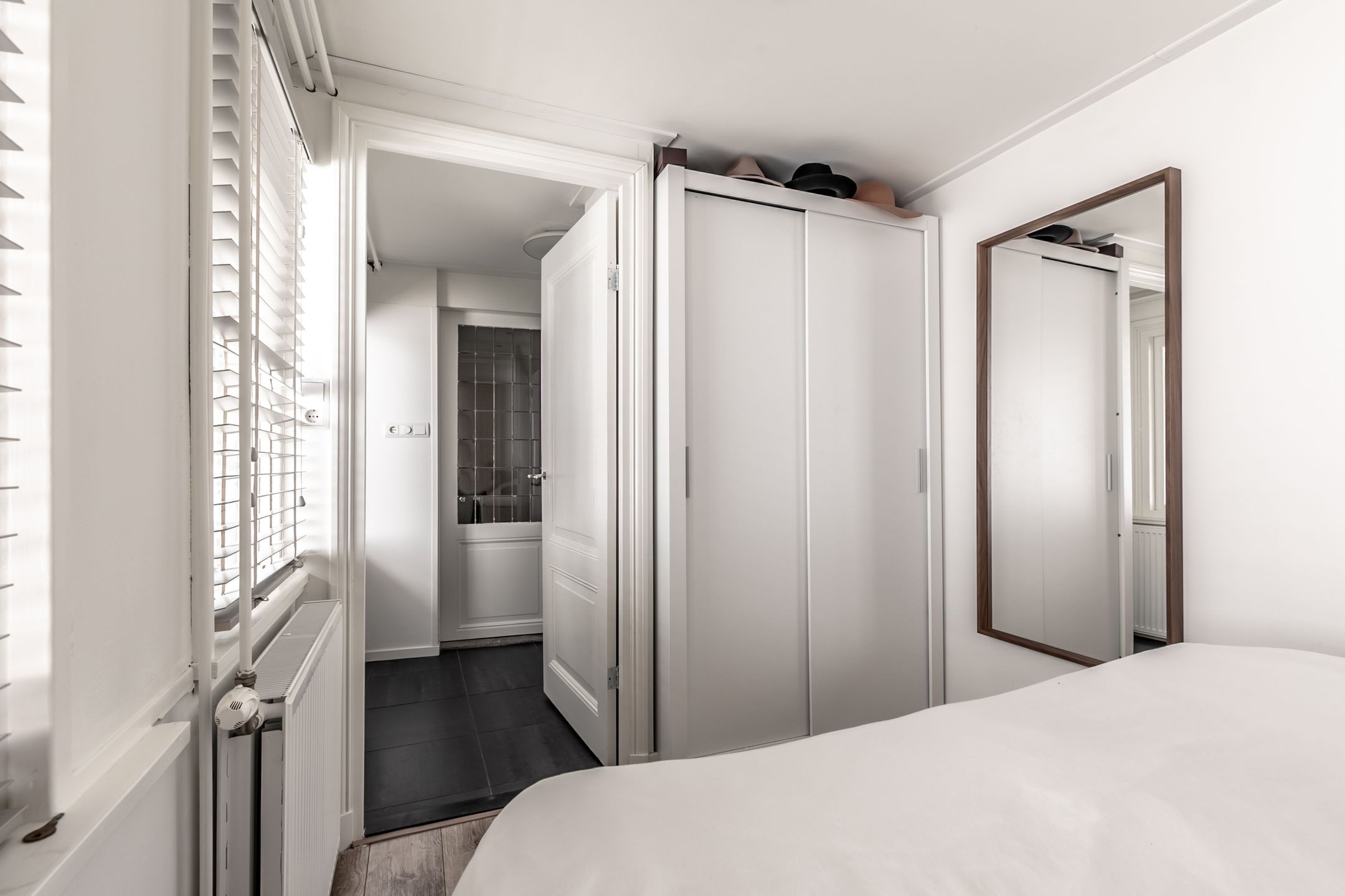 Foto 15 van Esschilderstraat 4-ZW