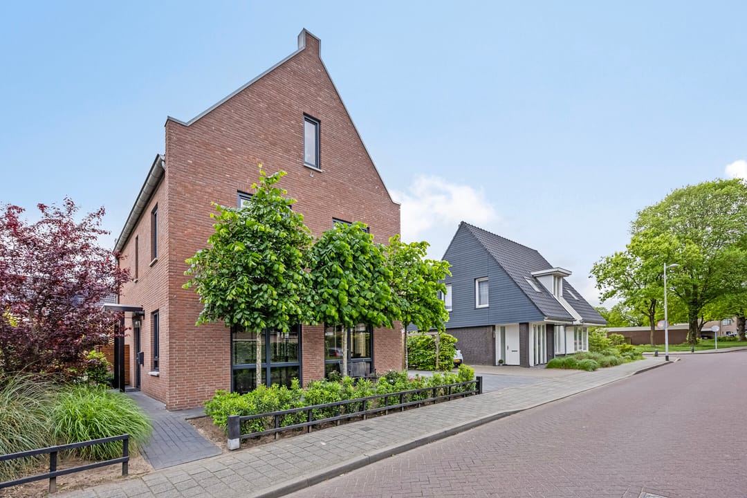 Foto 1 van Dennenweg 12