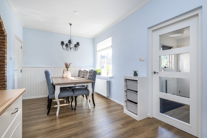 Photo 12 of Prins Hendrikstraat 19