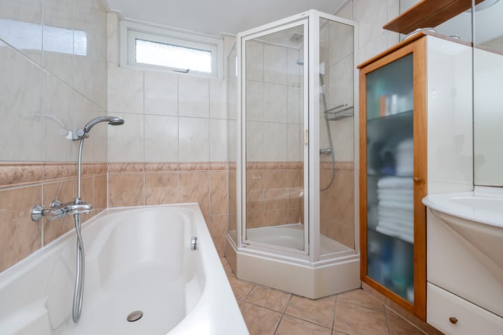 Photo 15 of Prins Hendrikstraat 19