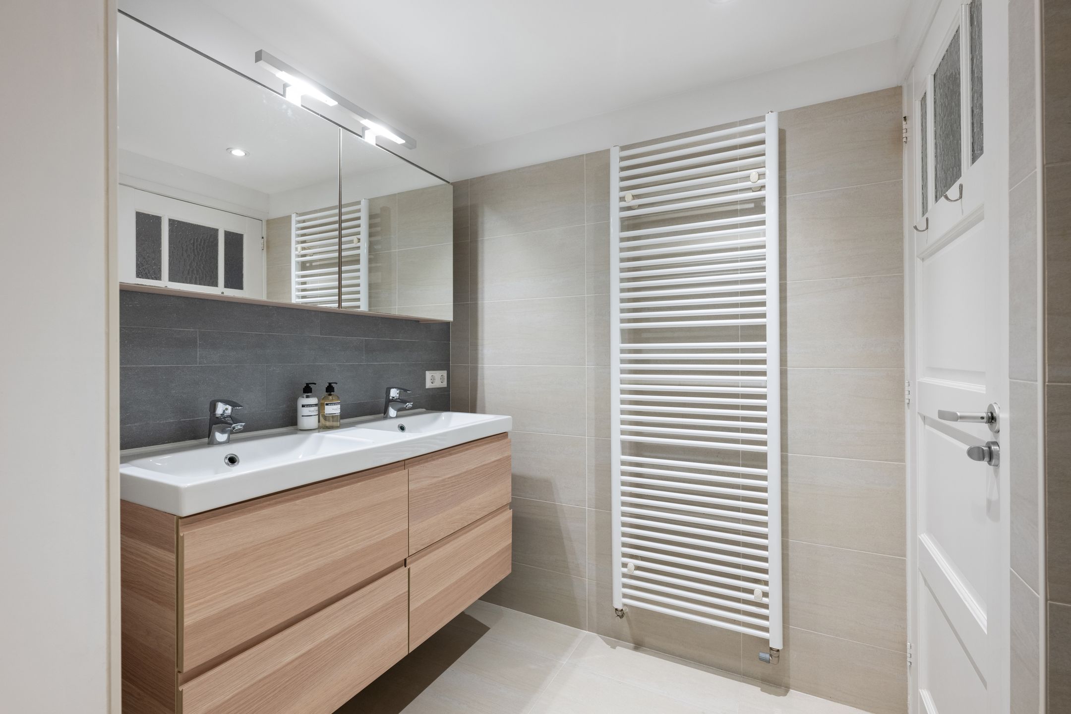 Foto 18 van Hebronstraat 11-A