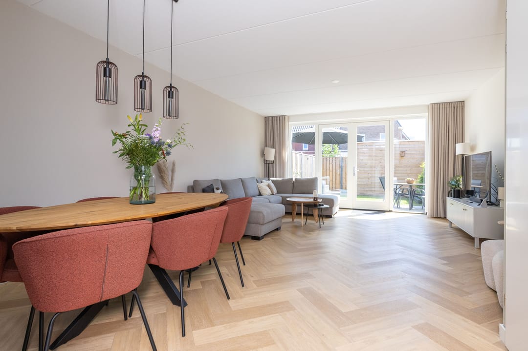 Foto 2 van Elle Molstraat 33