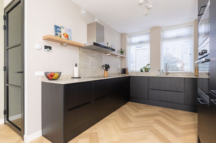 Foto 20 van Elle Molstraat 33