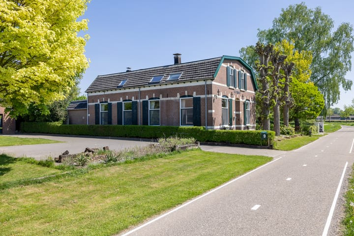 Foto 70 van Zelhemseweg 11