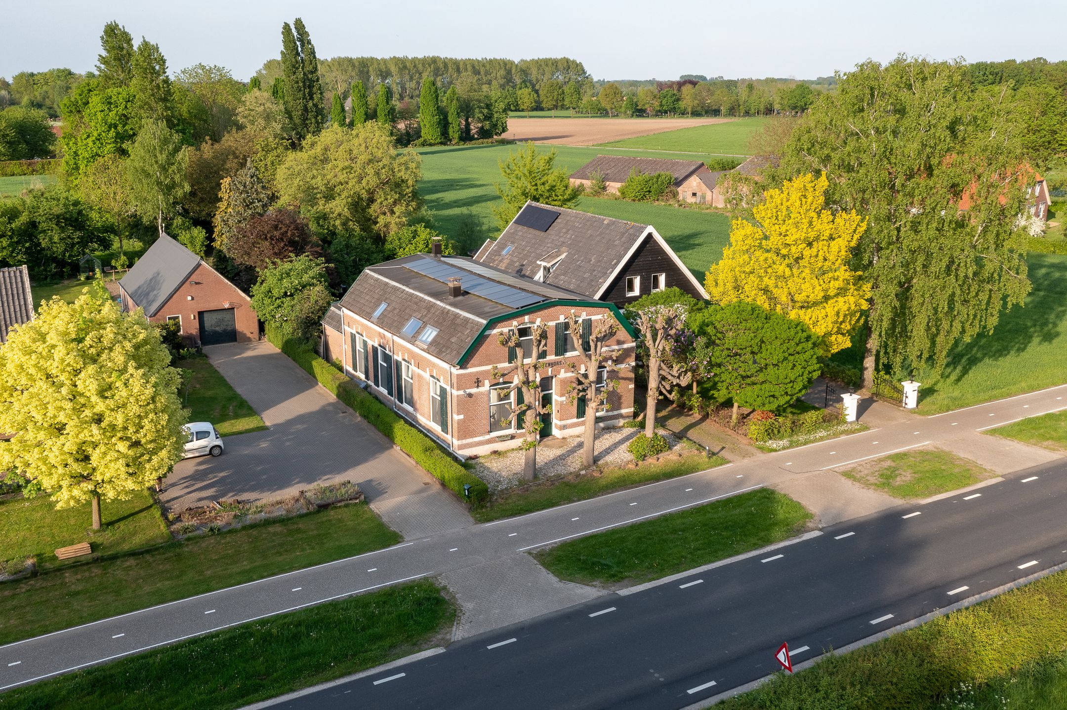 Foto 72 van Zelhemseweg 11