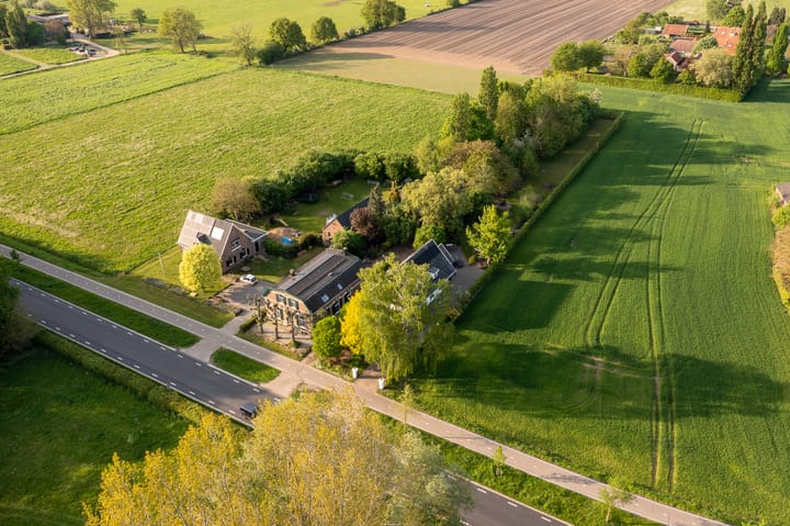 Foto 74 van Zelhemseweg 11