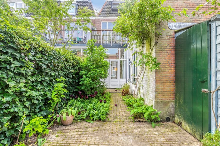 Foto 13 van Drie Octoberstraat 19