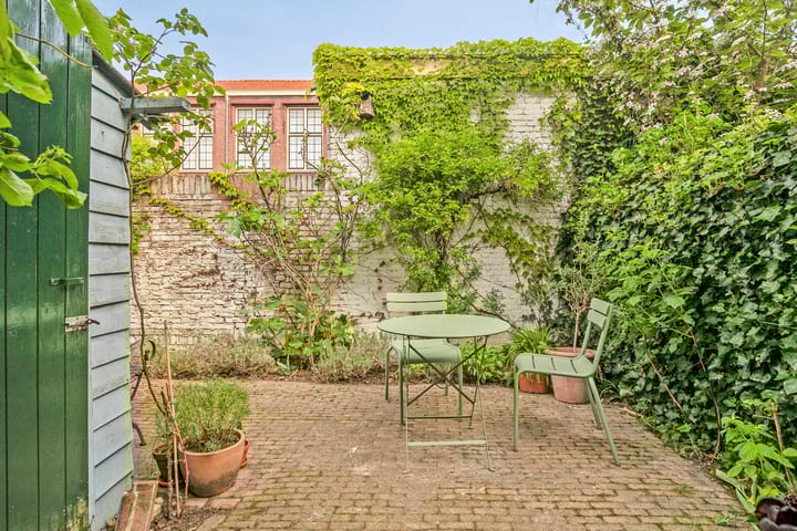 Foto 15 van Drie Octoberstraat 19