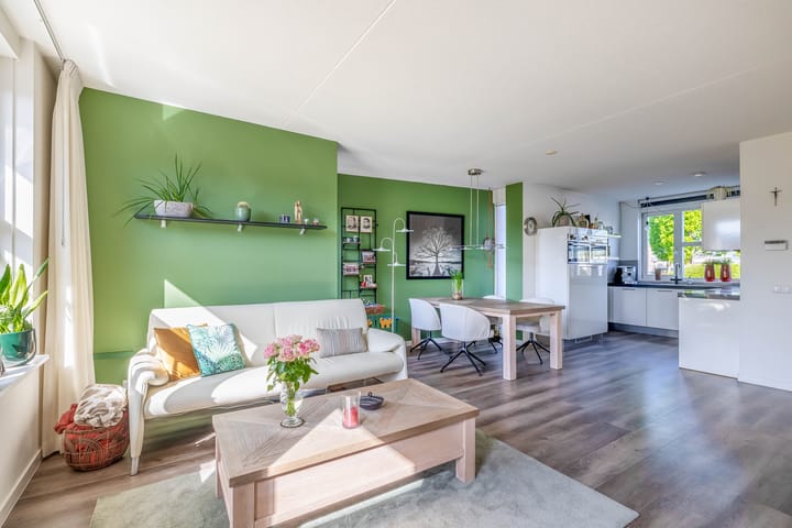 Foto 2 van Hoefsmid 11