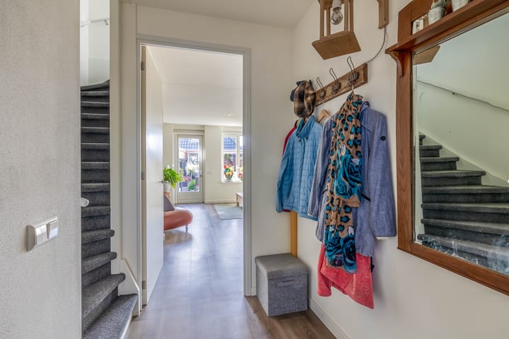 Foto 9 van Hoefsmid 11