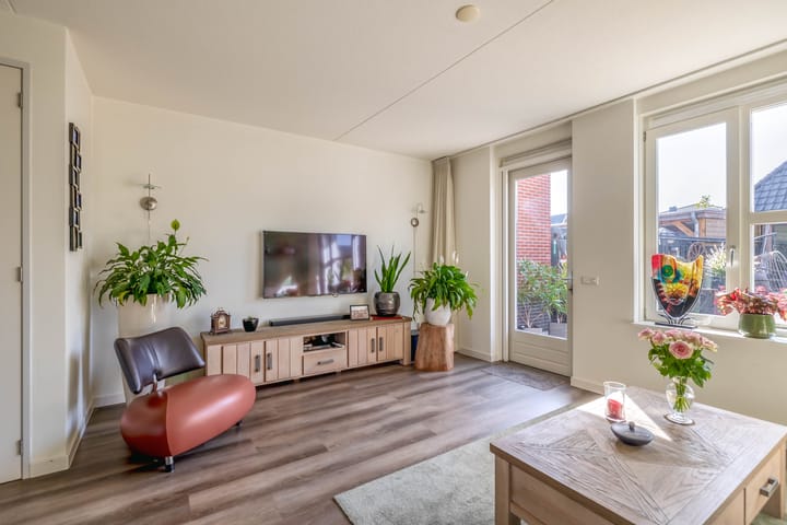 Foto 11 van Hoefsmid 11