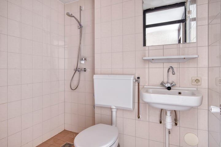 Photo 18 of Wagenaarstraat 329