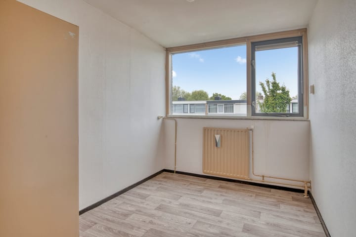 Photo 21 of Wagenaarstraat 329