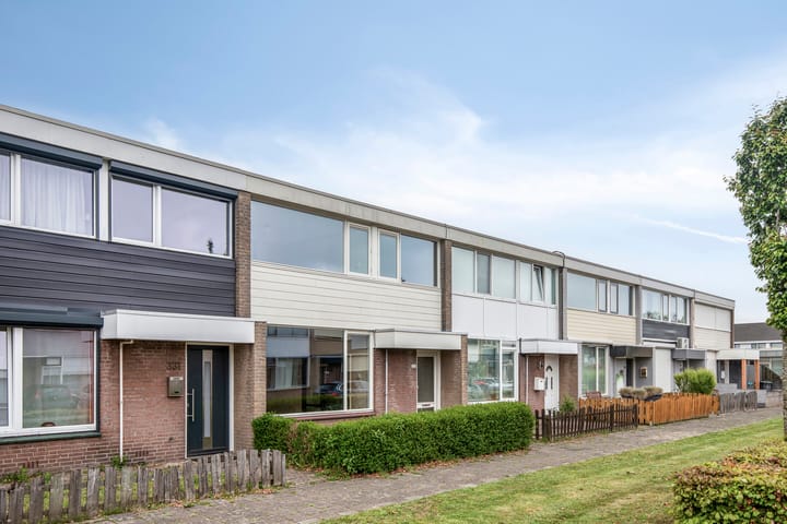 Photo 27 of Wagenaarstraat 329