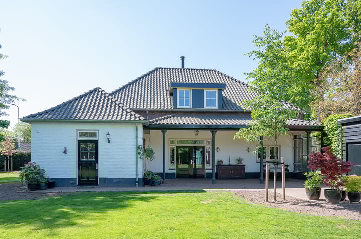 Foto 12 van Rijksweg 79