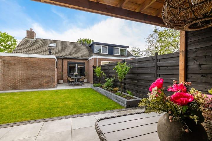 Foto 28 van Veldakkersweg 36