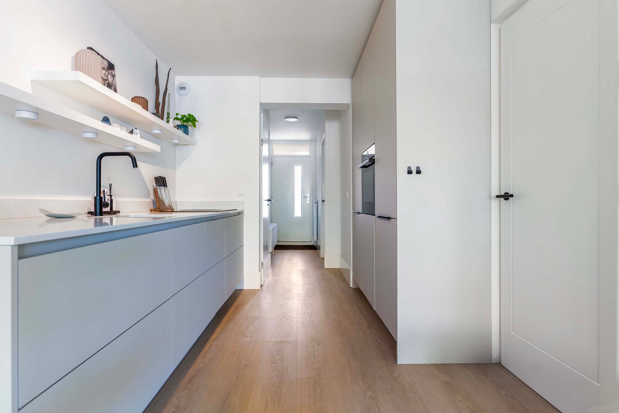 Foto 12 van Helfrichstraat 25