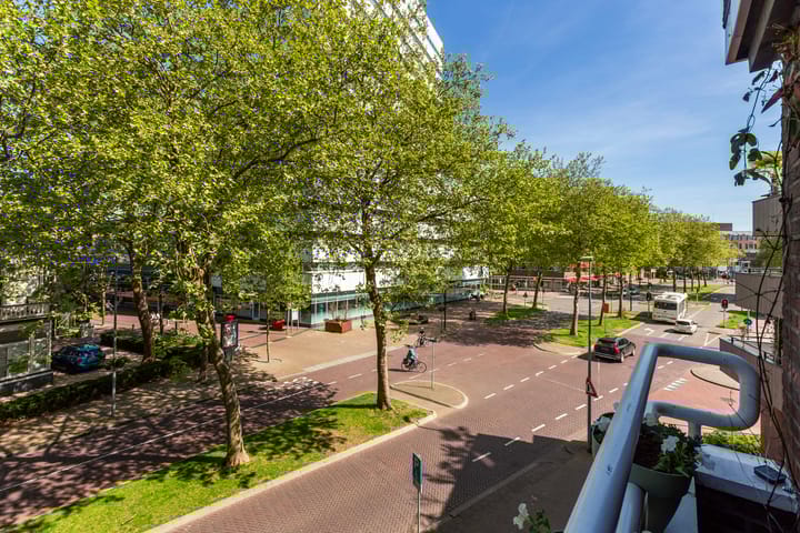 Foto 15 van Helfrichstraat 25