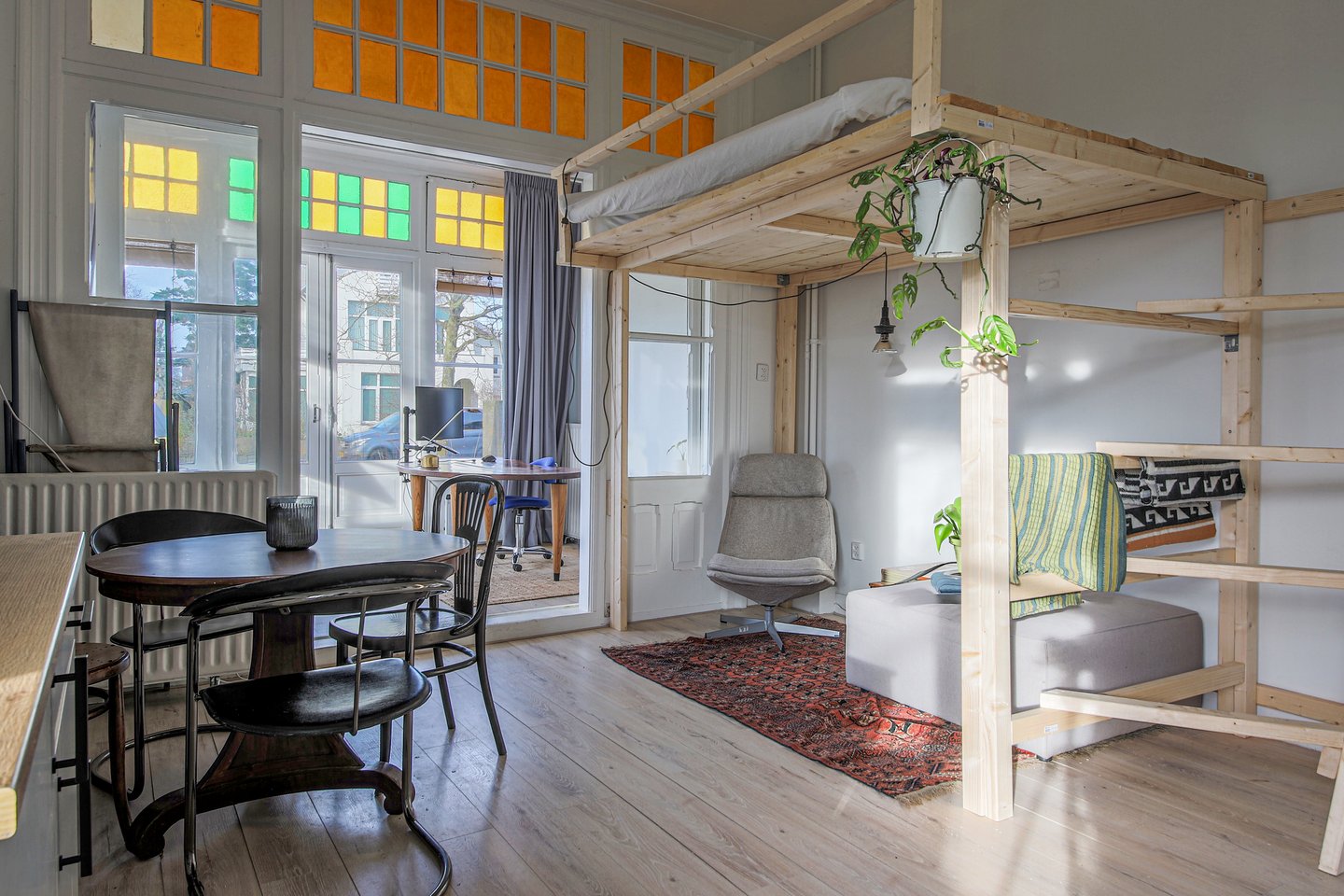 View photo 3 of Kostverlorenstraat 131