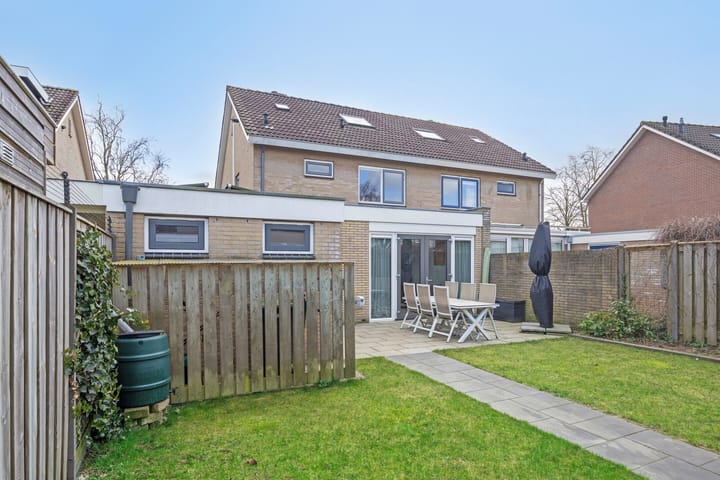 Foto 45 van Kievitsbloem 10