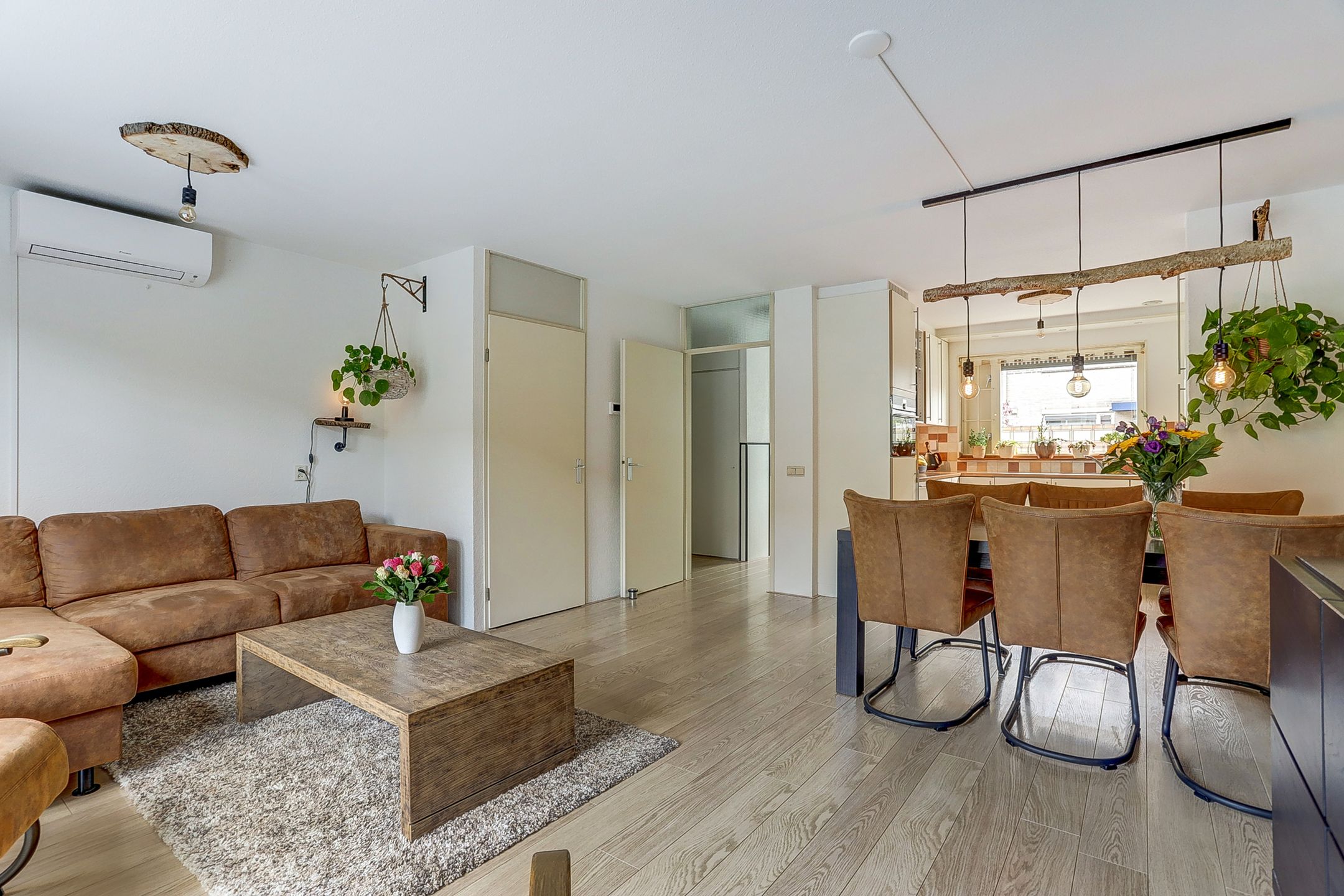 Photo 3 of Johanna Naber-erf 336