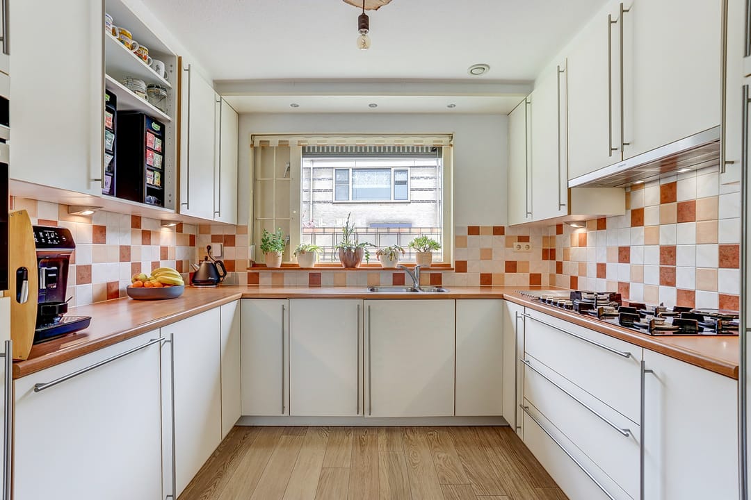 Photo 8 of Johanna Naber-erf 336