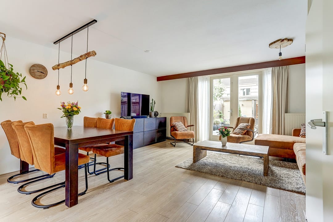 Photo 11 of Johanna Naber-erf 336