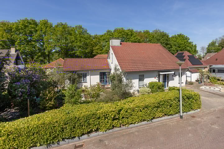 Foto 1 van Barmentloo 16