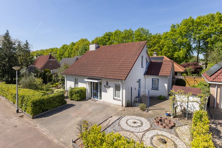 Foto 2 van Barmentloo 16